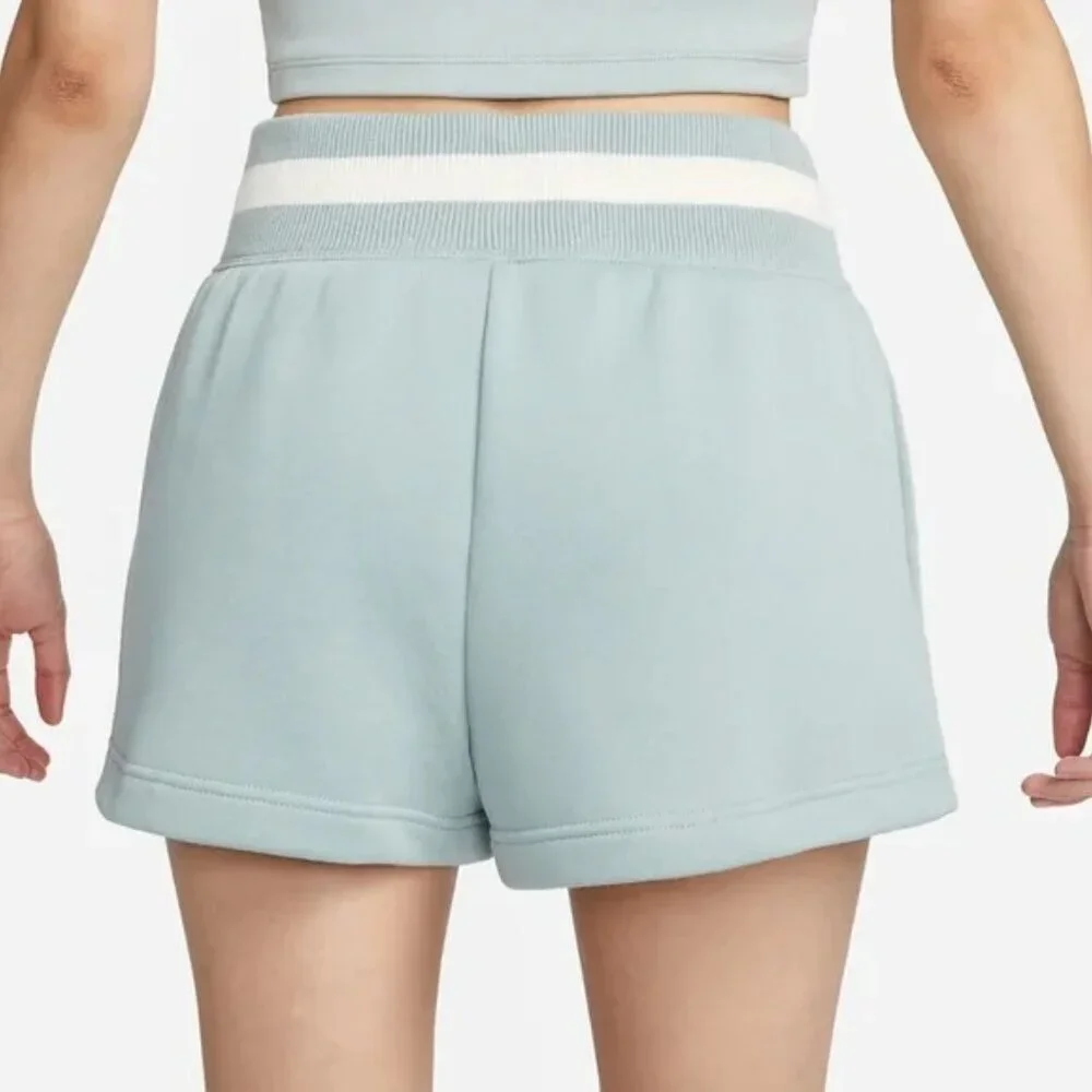 Nike gently loved